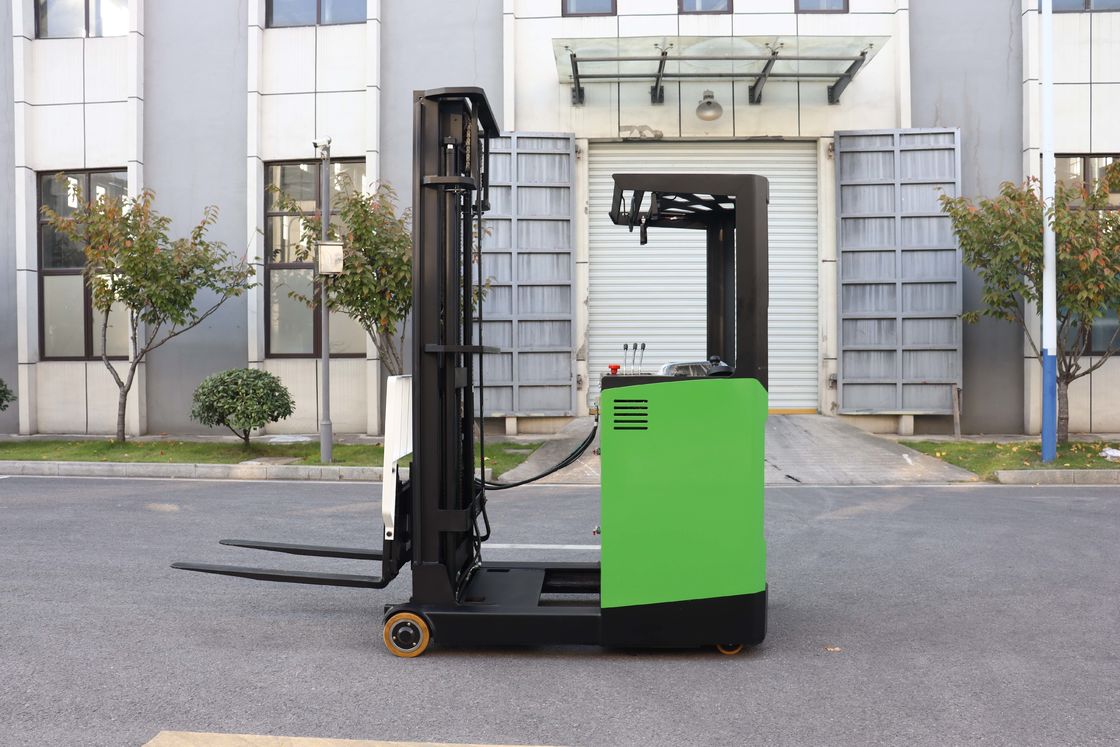 Electric Reach Truck  Forward Moving Forklift Type  Tilt Forward and Tilt Backward 9 Meter Lifting Height