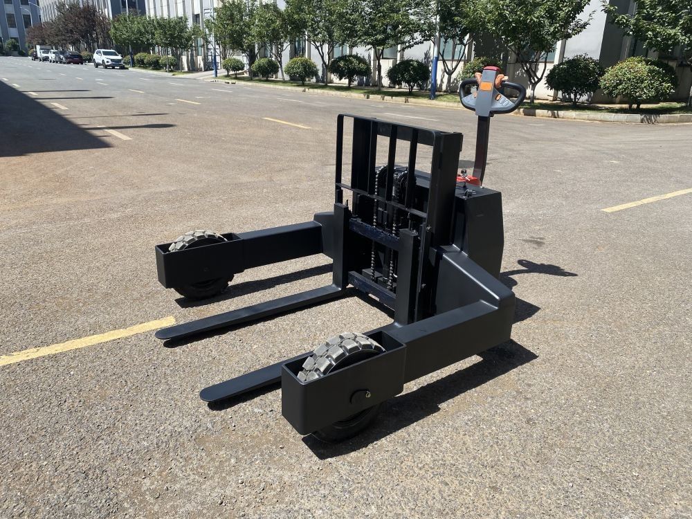 1500KG Electric Rough Terrain Pallet Stacker Lithium Battery