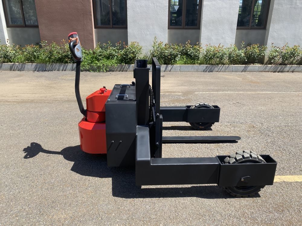 1500KG Electric Rough Terrain Pallet Stacker Lithium Battery