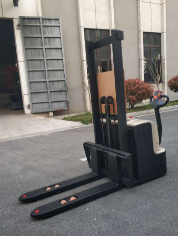 CE Electric Pallet Forklift Polyurethane Tire Walking Pallet Stacker