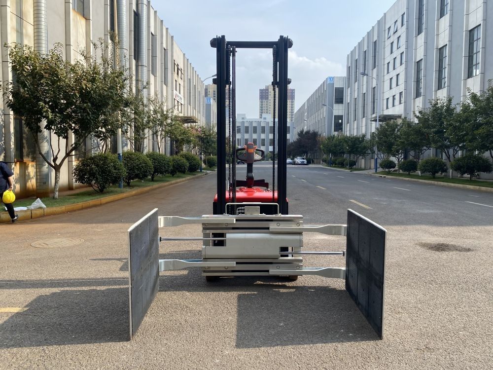 3000kg Industrial Walkie Stacker Lift  Duplex mast 1150*190*65